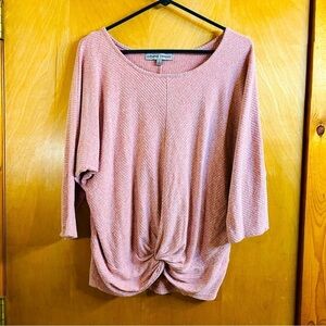 Women’s top by absolutely famous light pink with tie front and 3/4 sleeves Large